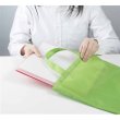 画像4: Ｅｃｏｌｏｒ　クルっとまとめるＡ４バッグ（グリーン） (4)